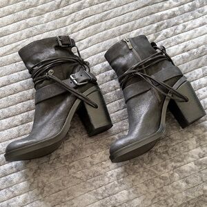 Vince Camuto Silas Boots EUC